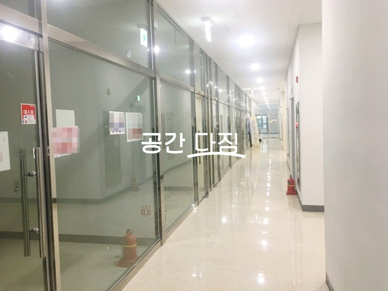 서울 강서구 마곡동 전용 약 76.23평 전면 노출되는 대형 A급 상가 물건 입니다. 월세 매물번호 10085 사진 1