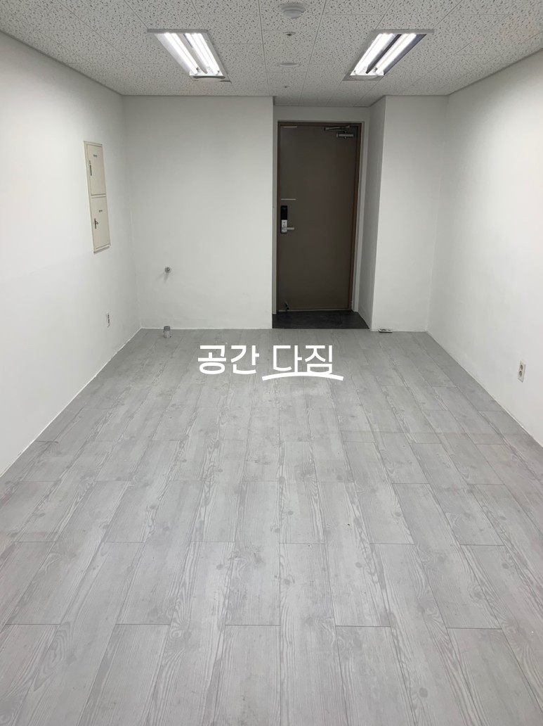 서울 강서구 마곡동 전용 6.67평 남향으로 일조권이 우수한 소형 상가 물건입니다. 월세 매물번호 11007 사진 2