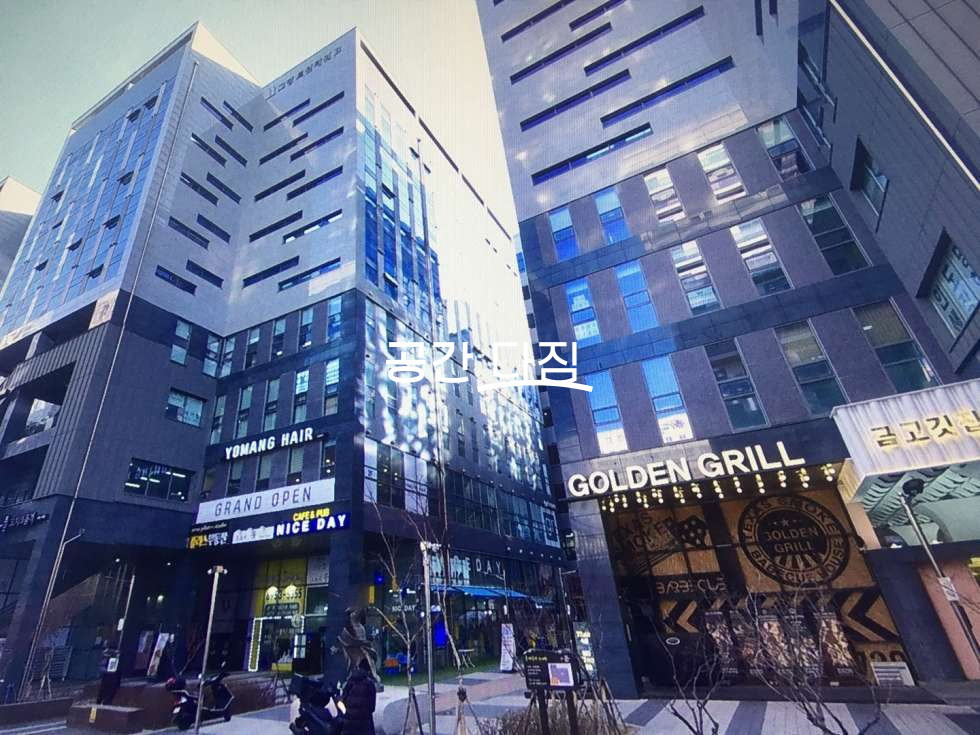 서울 강서구 마곡동 전용 약 29.12평 단독 테라스가 있는 상가, 사무실 물건입니다. 월세 매물번호 11067 사진 1