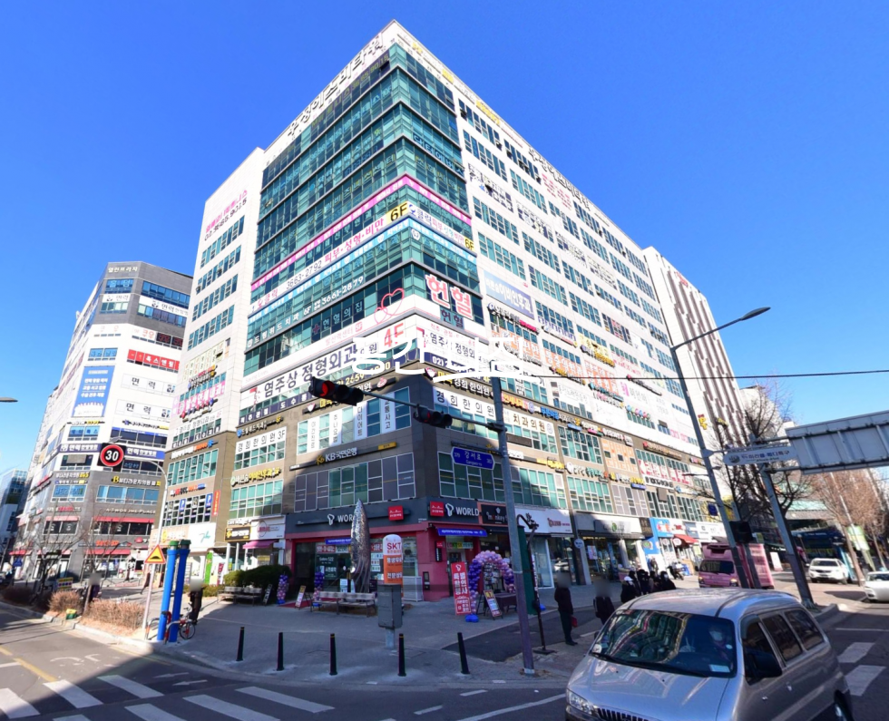 서울 강서구 마곡동 전용 약 53.14평 조망권, 가성비 우수한 중대형 사무실 입니다. 월세 매물번호 11329 사진 1