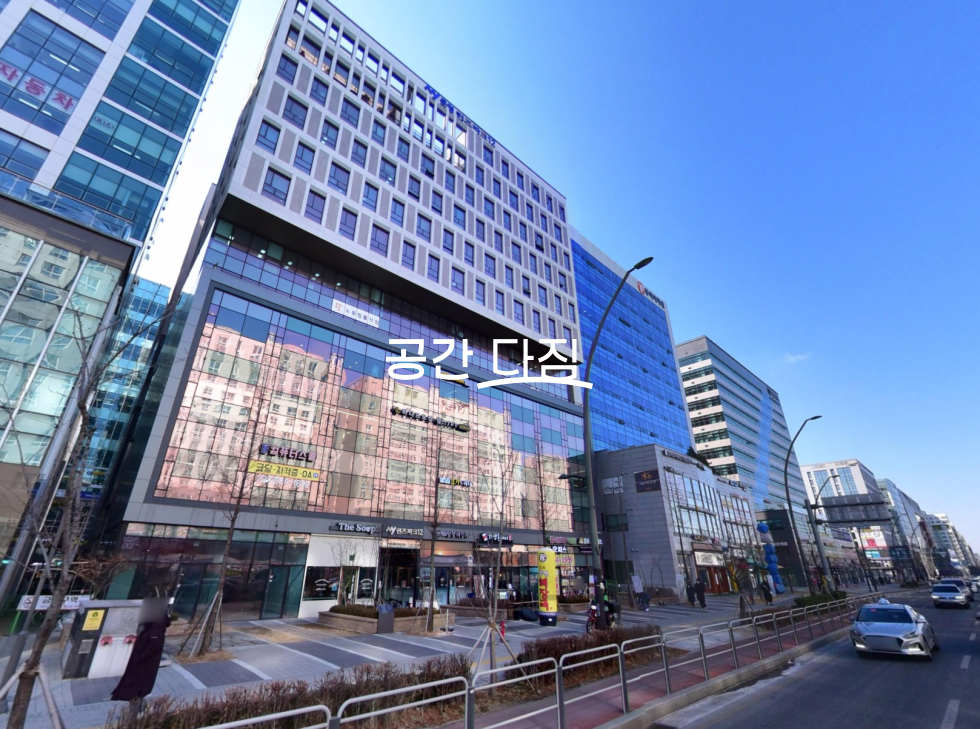 서울 강서구 마곡동 전용 26.55평 양창 코너 호실로 별도 테라스가 있는 사무실 입니다. 월세 매물번호 11558 사진 1