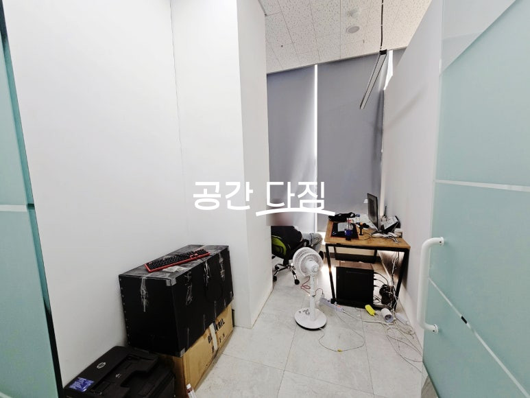 서울 강서구 마곡동 마곡 사무실 40평 ~ 60평 스튜디오 촬영 시설 완비 자연광과 파크뷰까지 풀인테리어 무상 인수 월세 매물번호 12199 사진 6