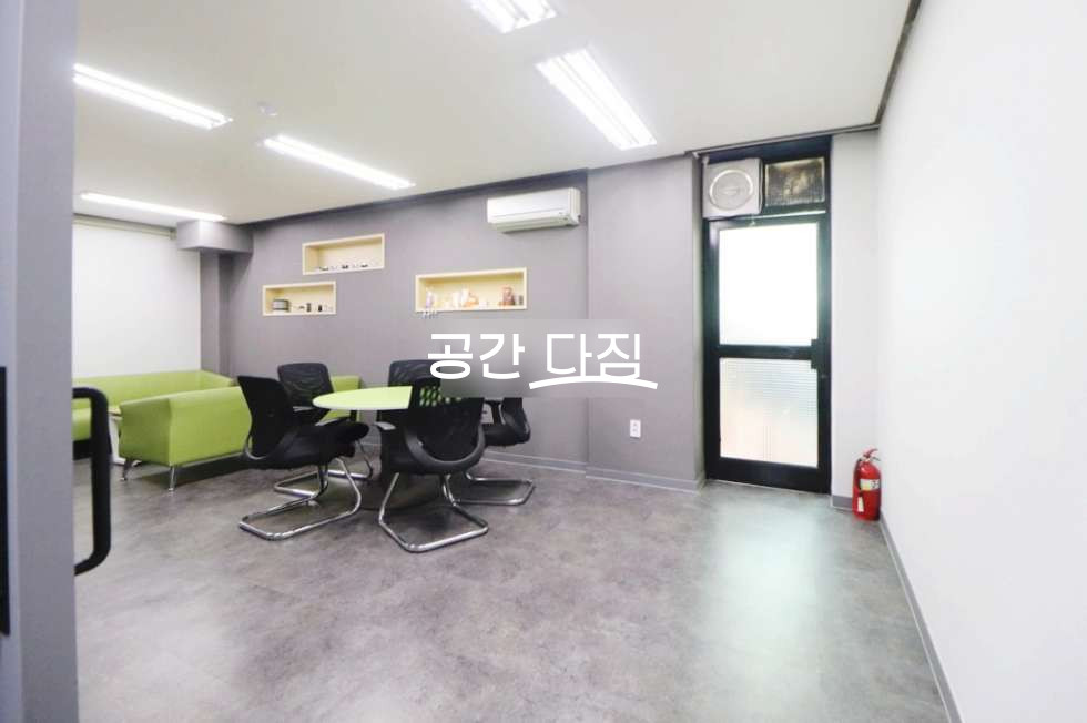 서울 강서구 등촌동 전용111평으로 54~55인 사무실 운영하시는분들께 강력 추천드립니다. 월세 매물번호 10065 사진 1