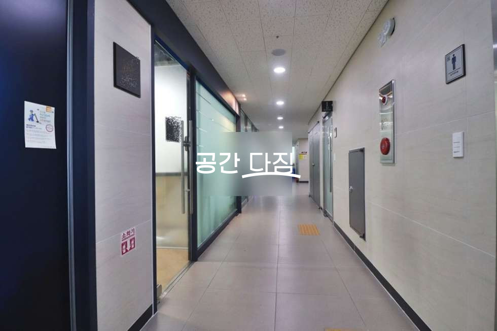 서울 강서구 마곡동 전용22평 9인~10인 인테리어 되어 있는 사무실로 사용하기 정말 좋습니다 강력 추천합니다. 월세 매물번호 10179 사진 7