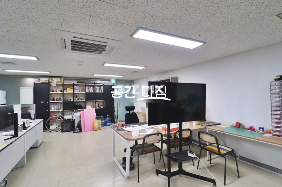 서울 강서구 마곡동 전용 17평으로 마곡역초역세권 8~9인 사무실 찾으시는분들에게 강력 추천합니다. 월세 매물번호 10440 사진 2